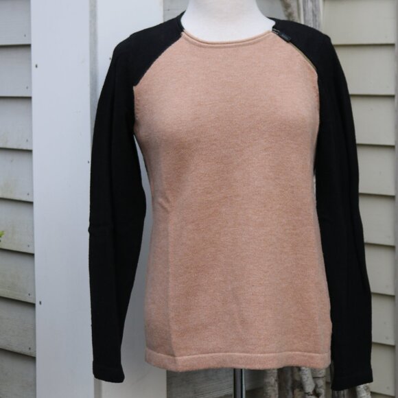 Talbots Tan & Black w Shoulder Zipper Raglan Sleeve Sweater Sz MEDIUM - Picture 1 of 7